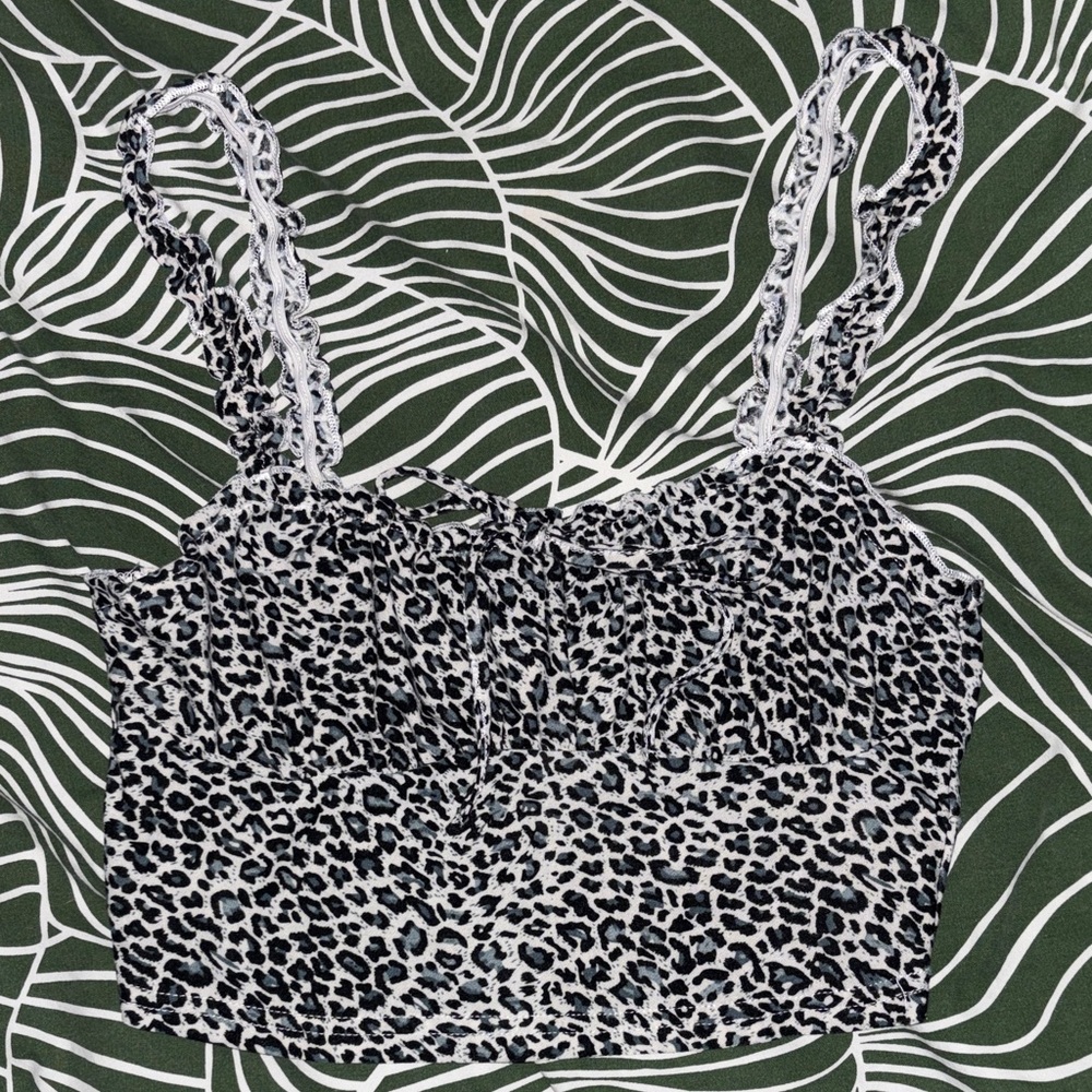 SHEIN Black & White Leopard Print Cropped Cami